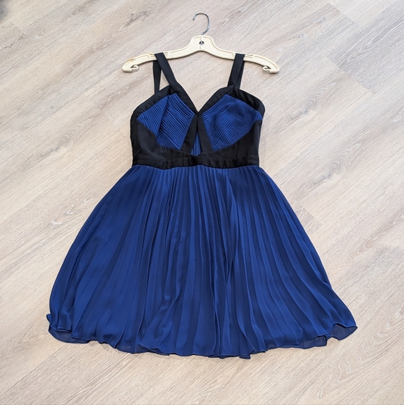 BCBGMaxAzria Black and Blue Pleated Dress - Picture 2 of 7